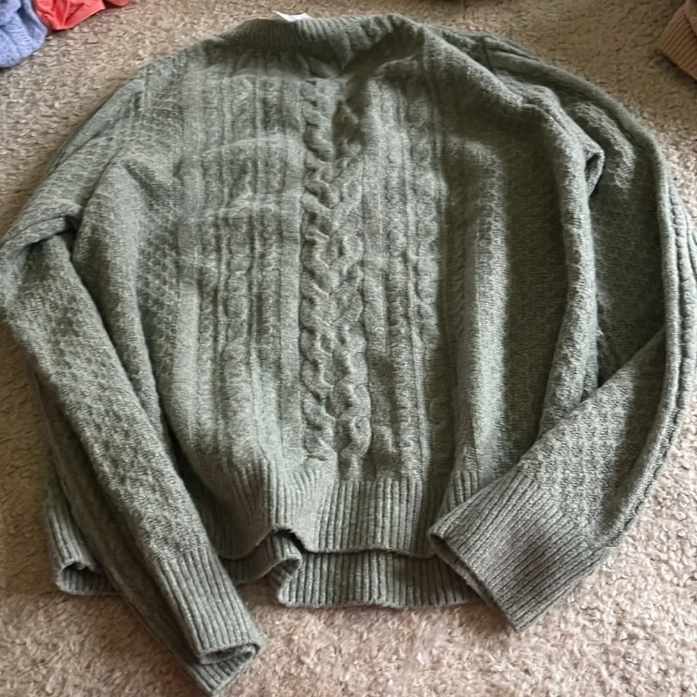 Hippie rose Willow Green sweater - Picture 5 of 5